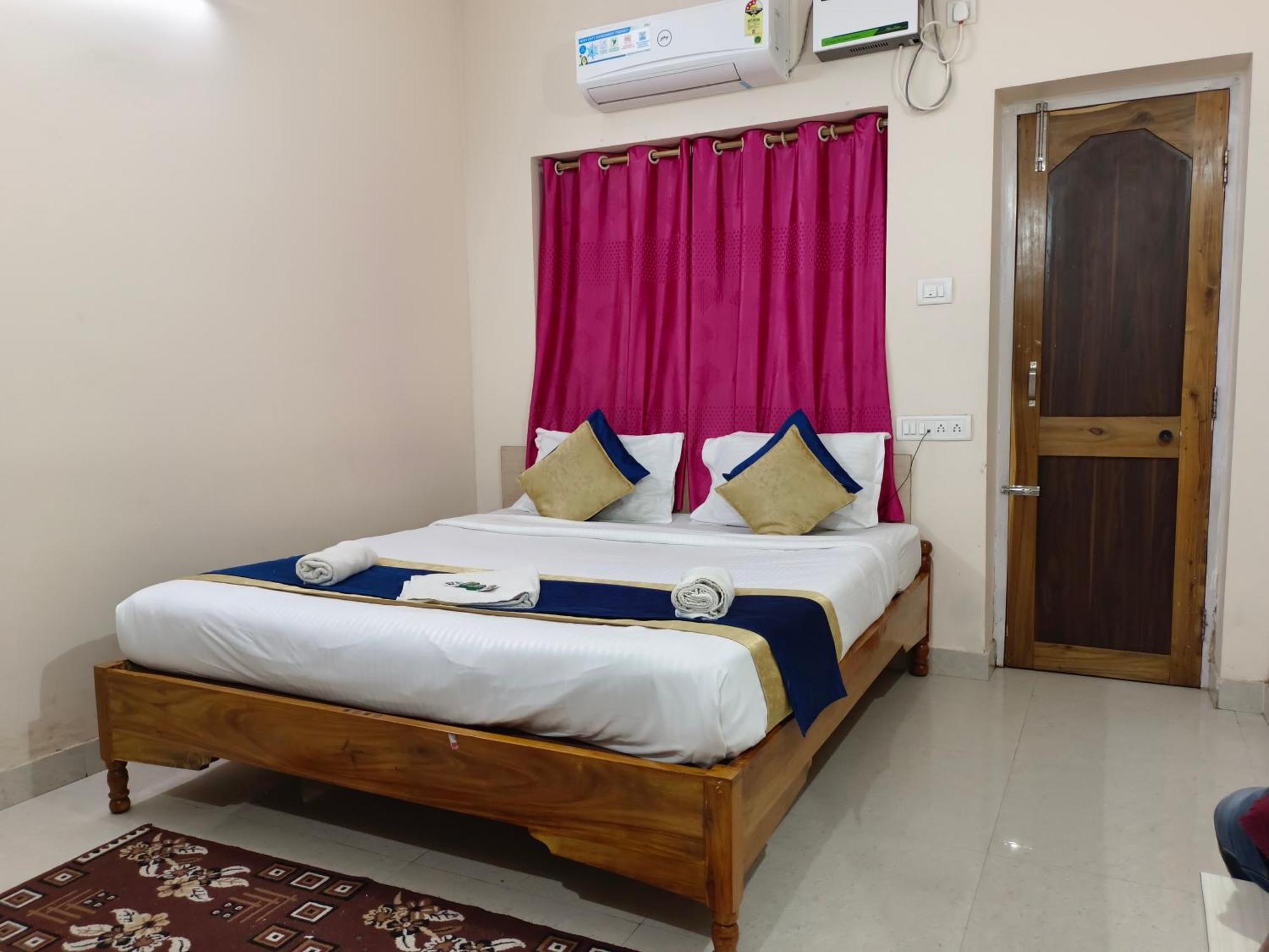Hotel Bay Beach Inn Puri Esterno foto