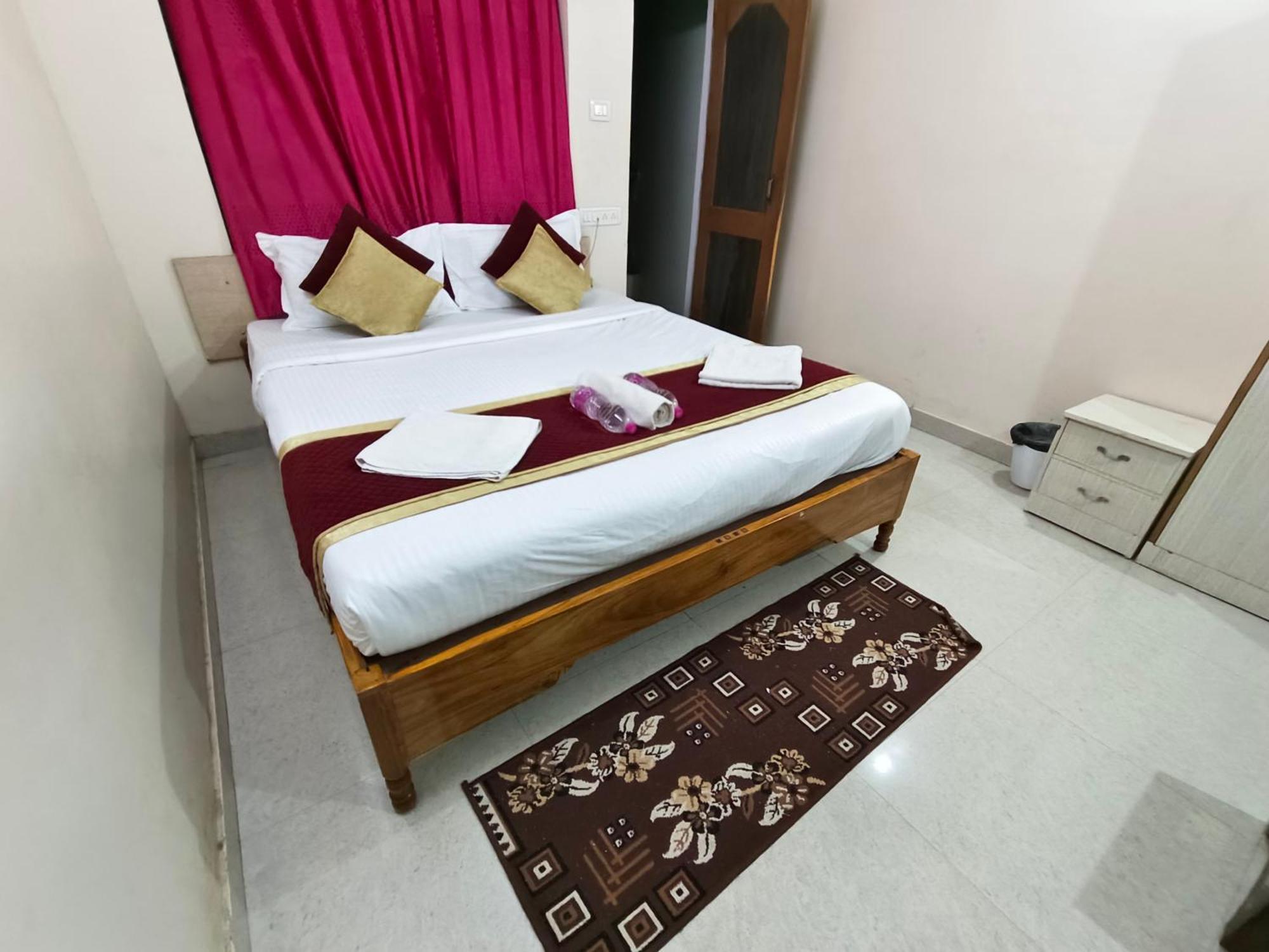 Hotel Bay Beach Inn Puri Esterno foto