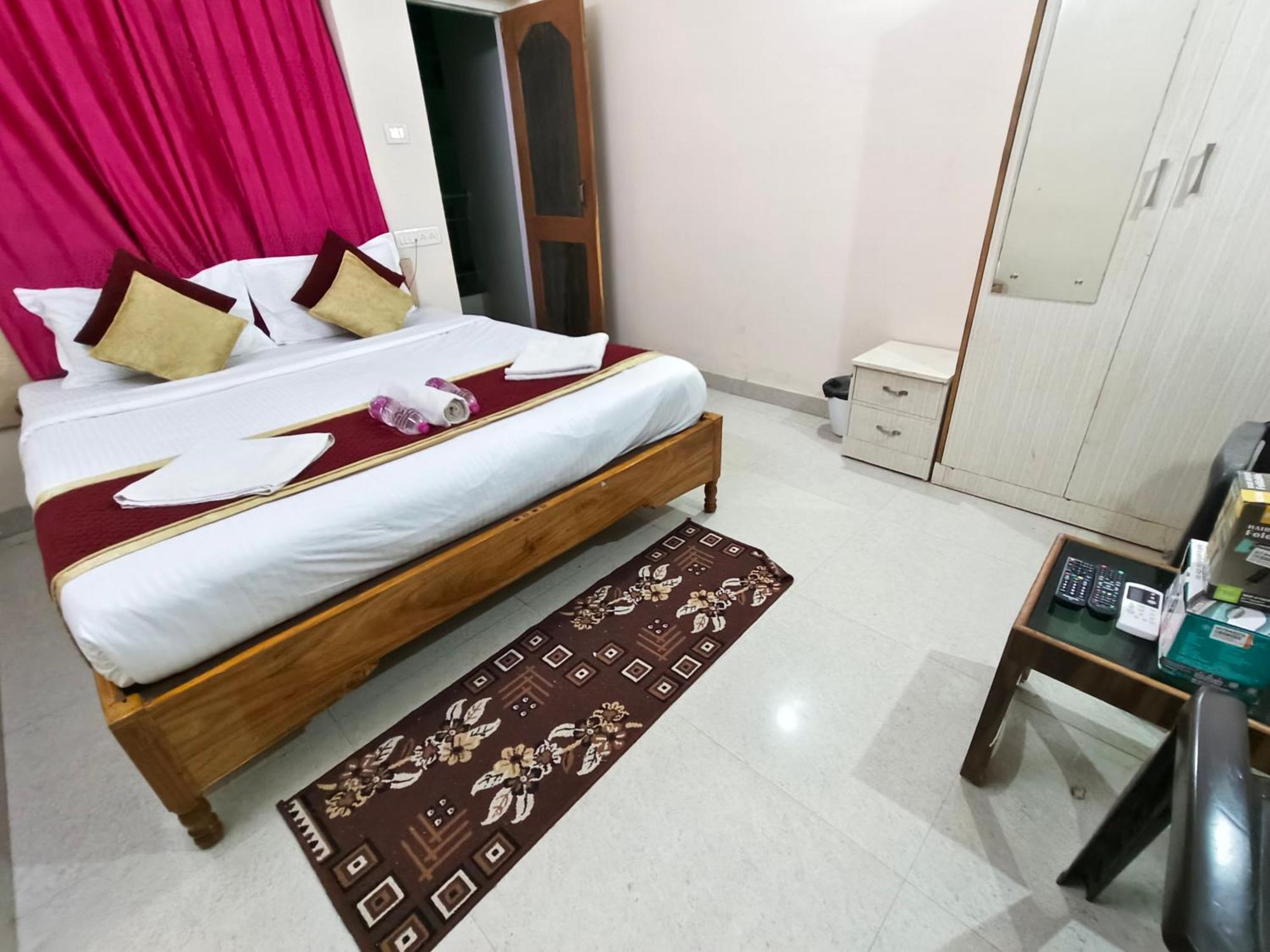 Hotel Bay Beach Inn Puri Esterno foto
