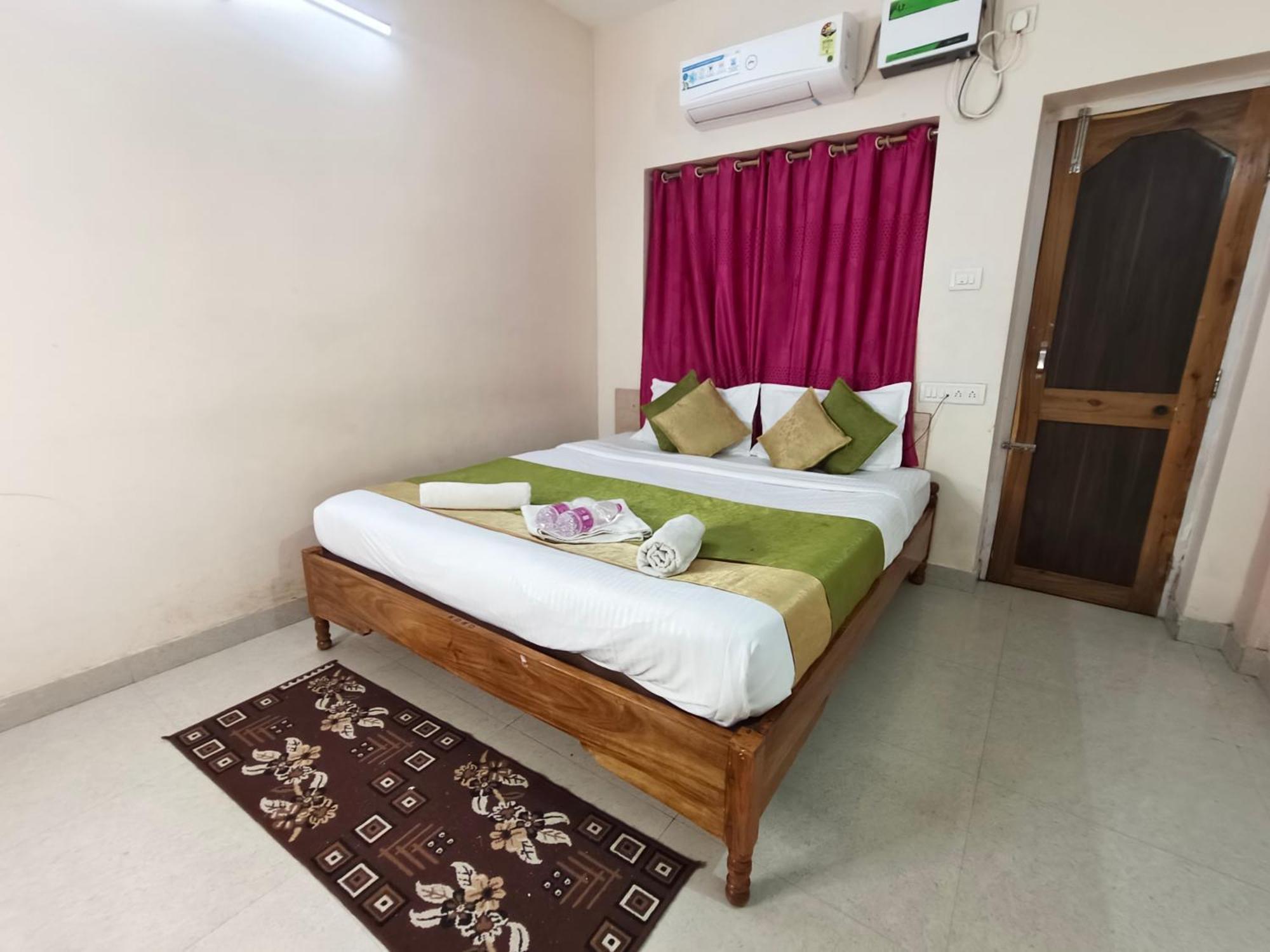 Hotel Bay Beach Inn Puri Esterno foto