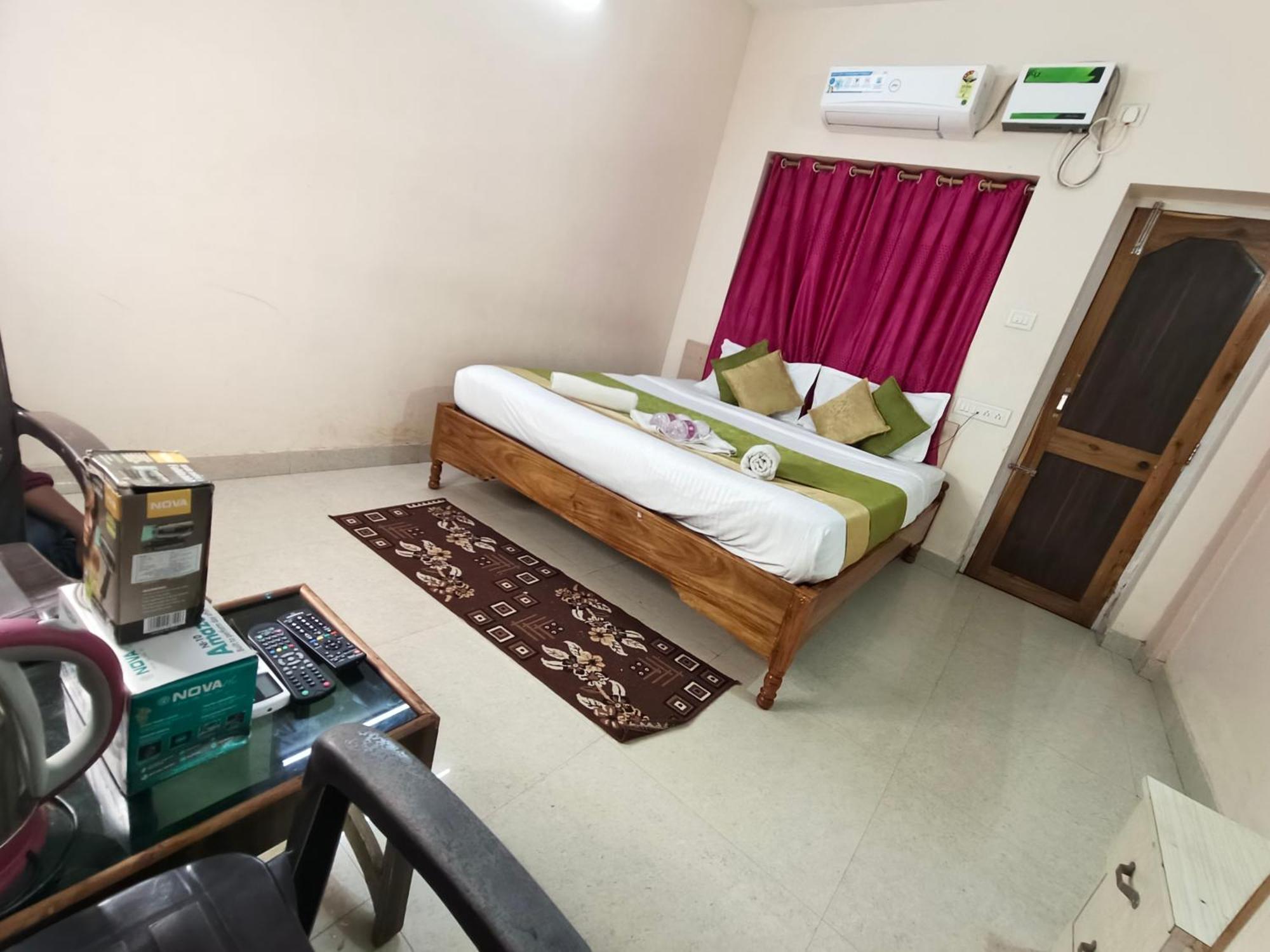 Hotel Bay Beach Inn Puri Esterno foto
