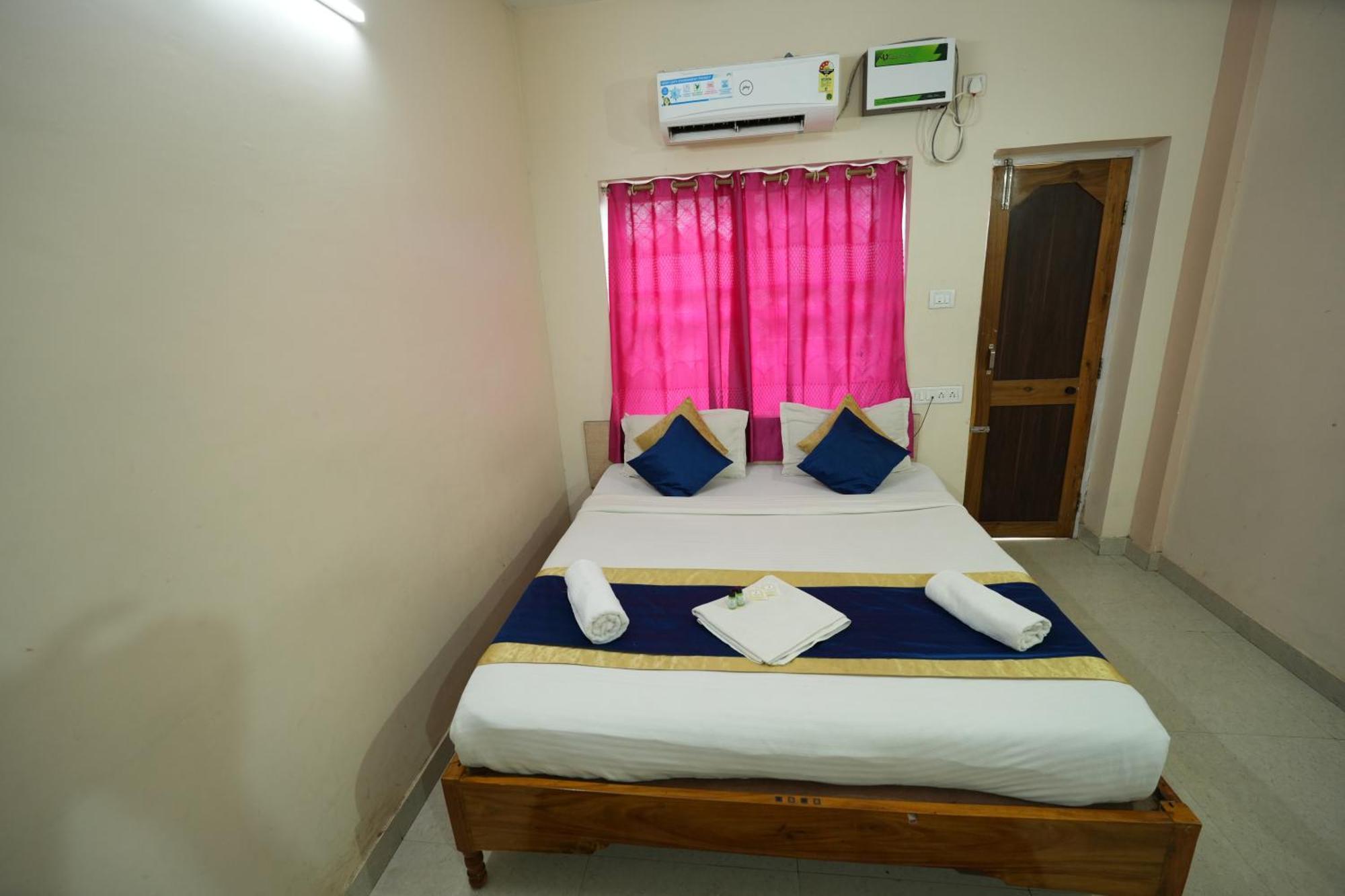 Hotel Bay Beach Inn Puri Esterno foto