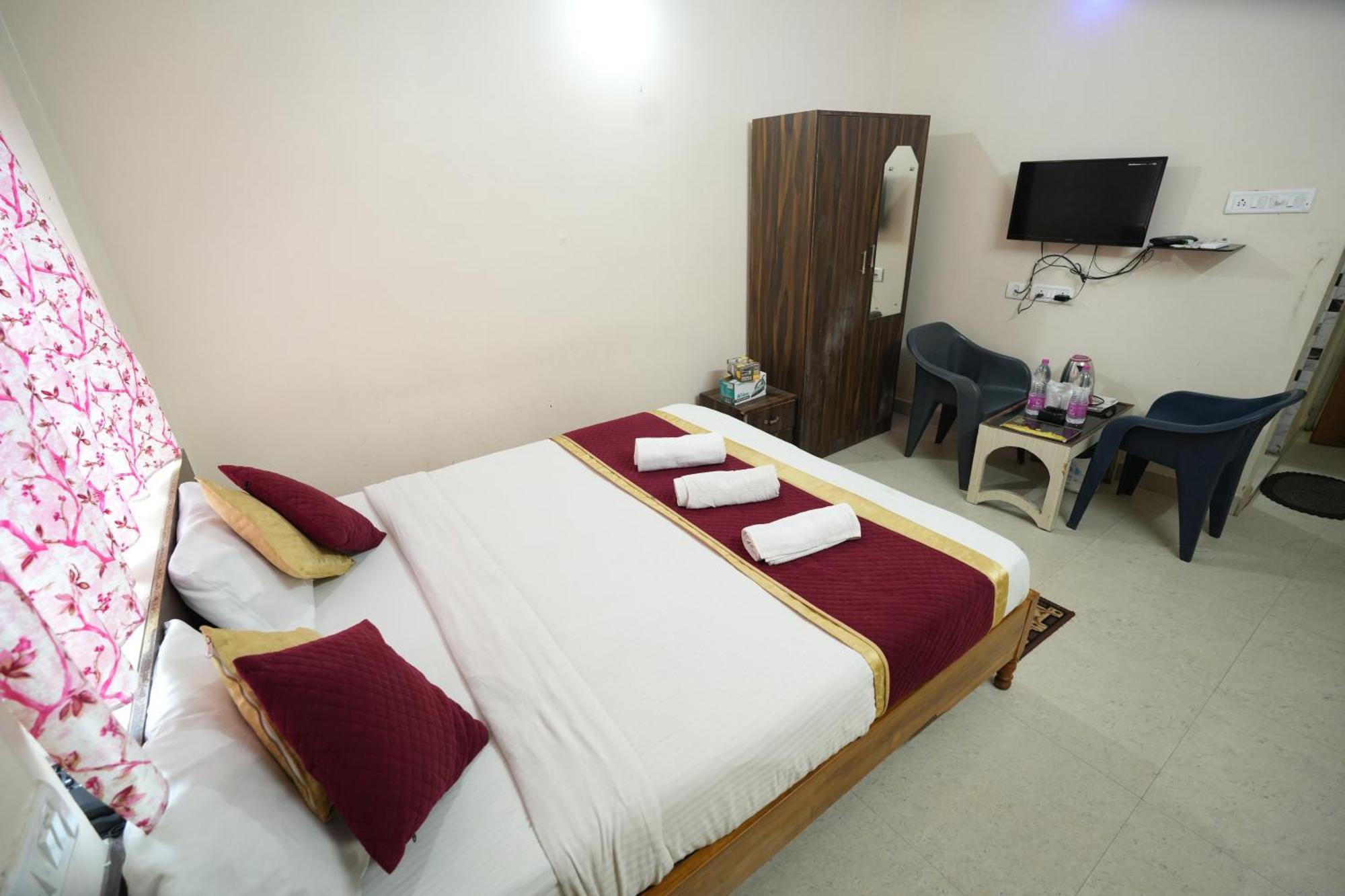 Hotel Bay Beach Inn Puri Esterno foto